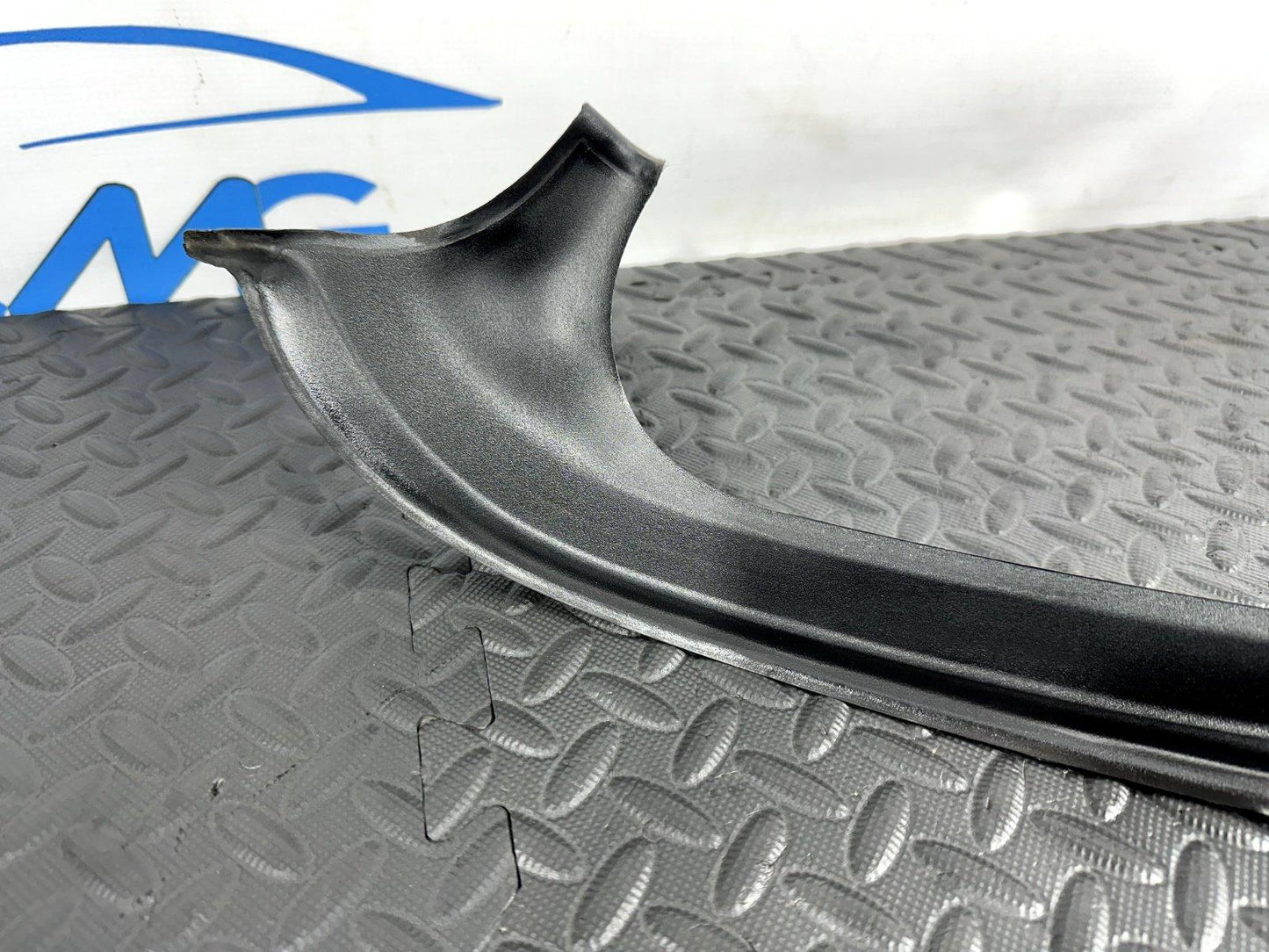 14-21 MERCEDES BENZ C CLASS GENUINE REAR PASSENGER SIDE BOOT WATER DRIP TRIM