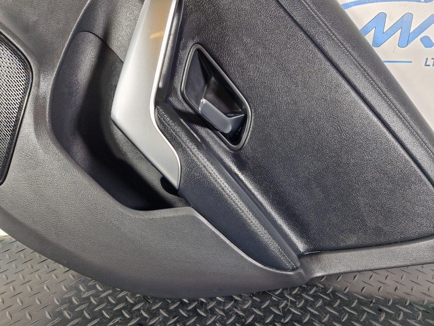 19-ON MERCEDES BENZ CLA C118 REAR RIGHT DOOR LEATHER CARD A1187308600