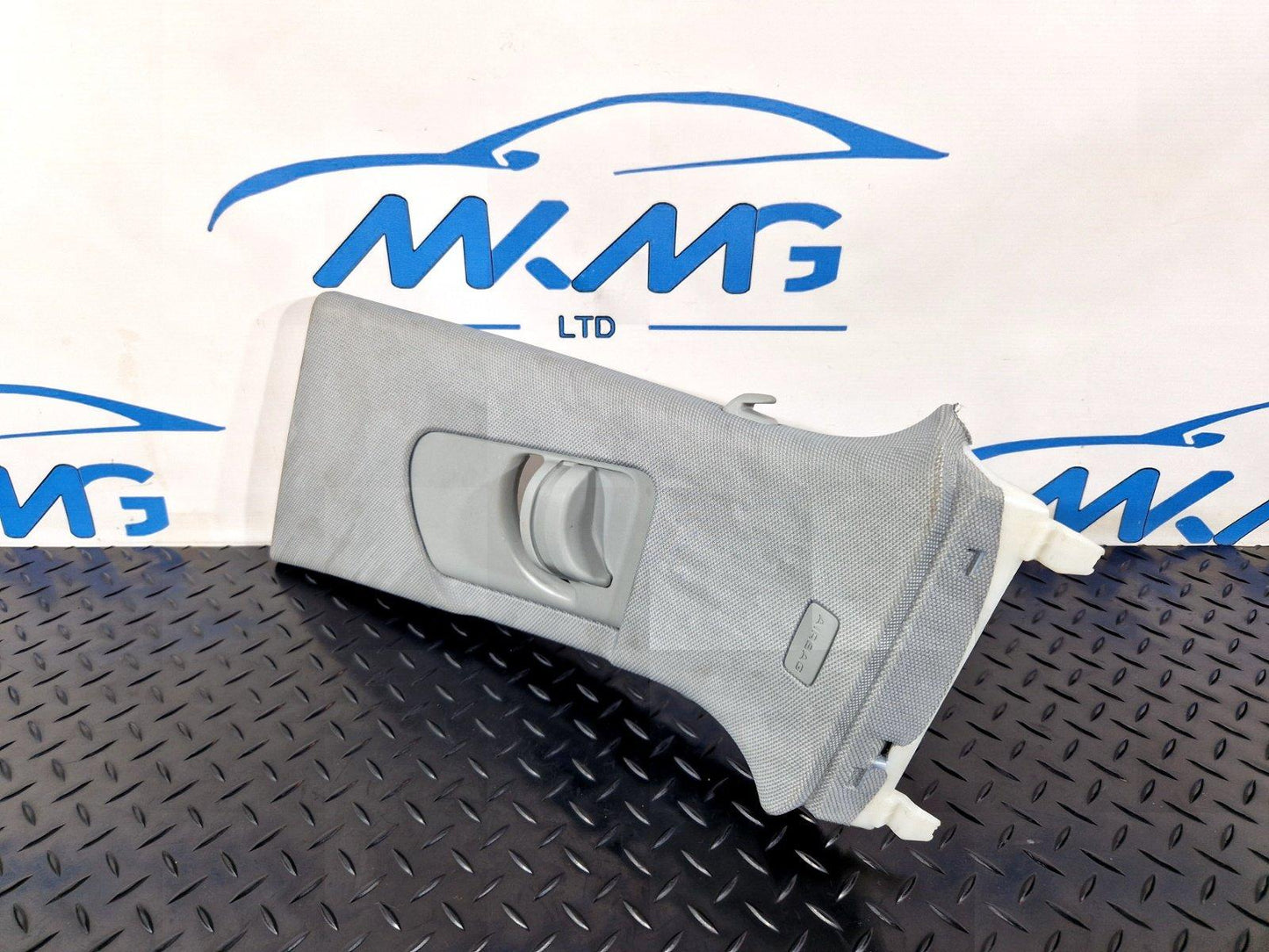 16-19 AUDI A4 B9 GENUINE LEFT PASSENGER SIDE B-PILLAR TRIM COVER 8W0867243E