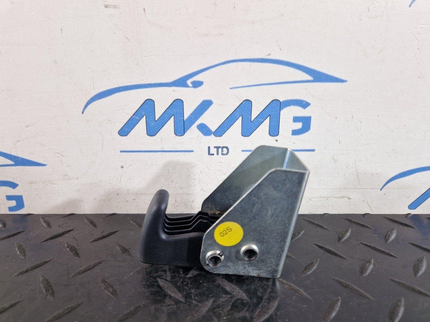 10-18 VW TOUAREG 7P GENUINE  TRUNK CARGO HOOK/HANGER CLIP 7P6867615