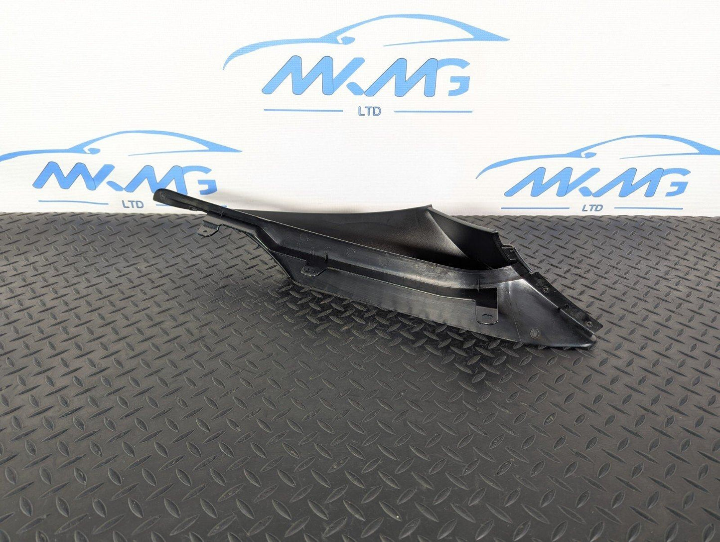 14-21 BMW 2 SERIES 218d GRAN TOURER F46 RIGHT A-PILLAR TRIM COVER BLACK 7329586
