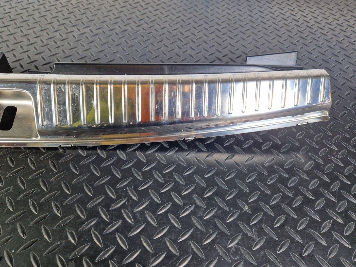 14-21 MERCEDES BENZ C200d W205 TAILGATE BOOT LID TRIM COVER A2056902501