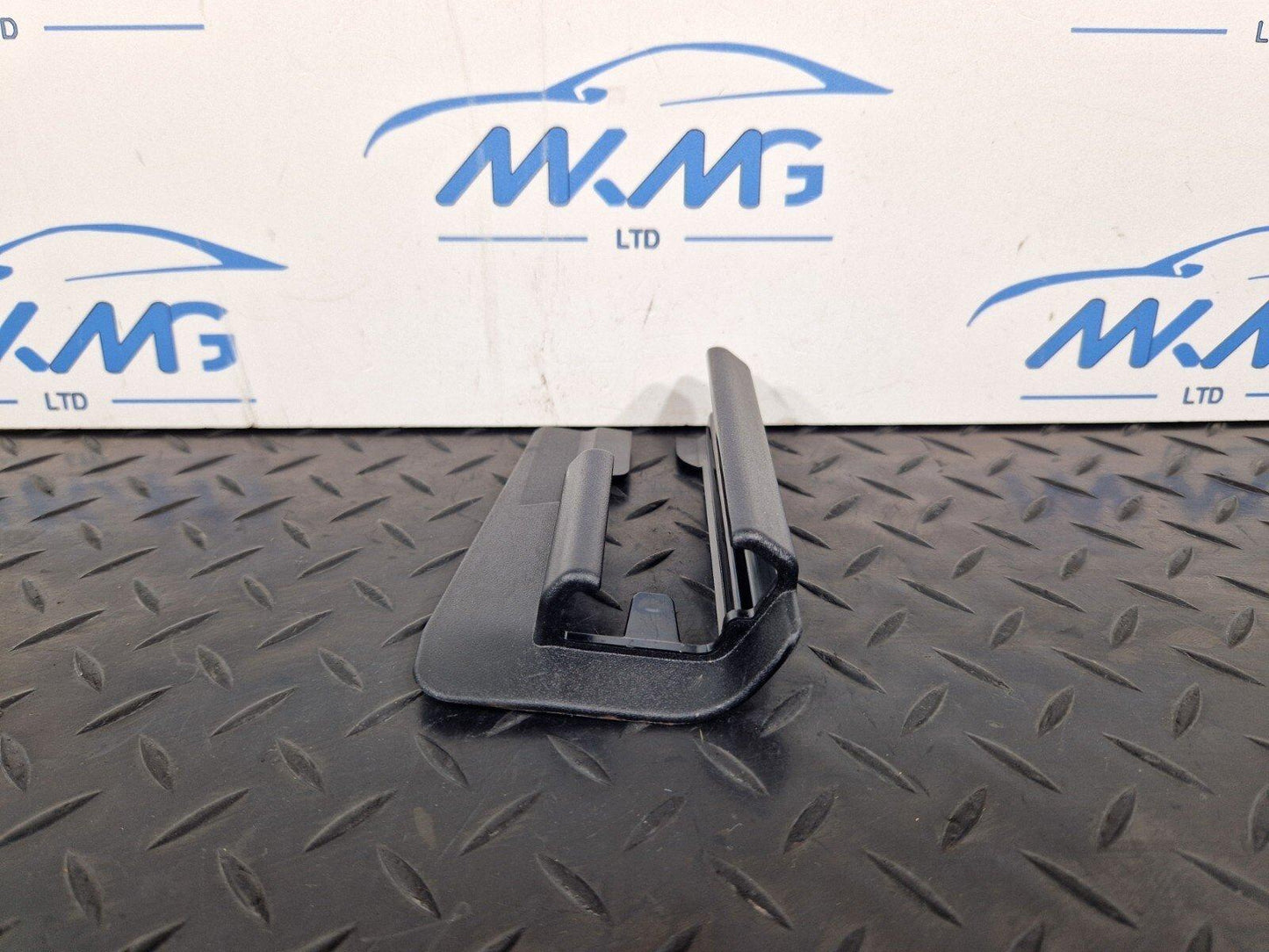 14-21 MERCEDES BENZ C200d W205 OEM FRONT SEAT GUIDE RAIL END COVER A2059191100