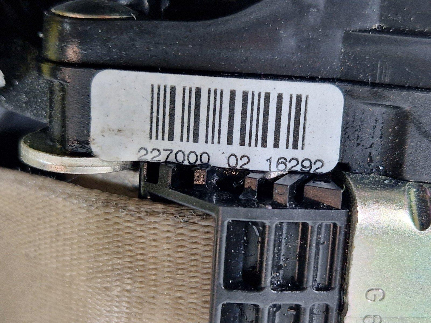 16-24 AUDI A5 F5 COUPE FRONT RIGHT DRIVER SIDE SEAT BELT 8W6857706