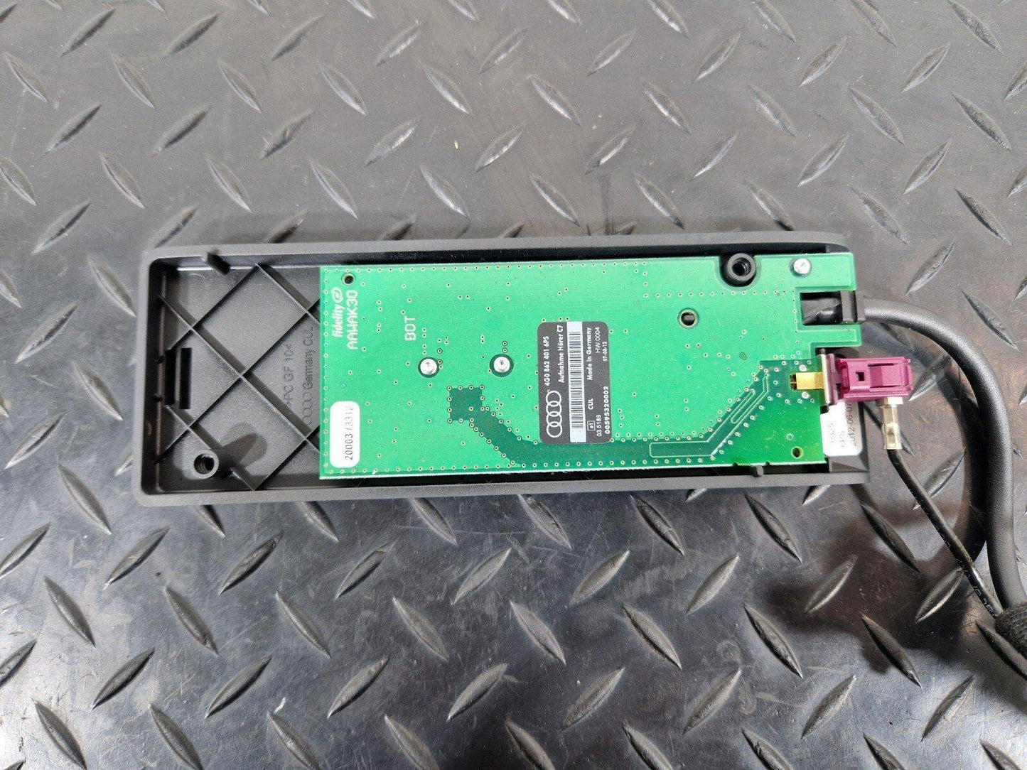 10-18 AUDI A7 4G S-LINE GENUINE PHONE HOLDER DOCKING PANEL UNIT TRAY 4G0971178