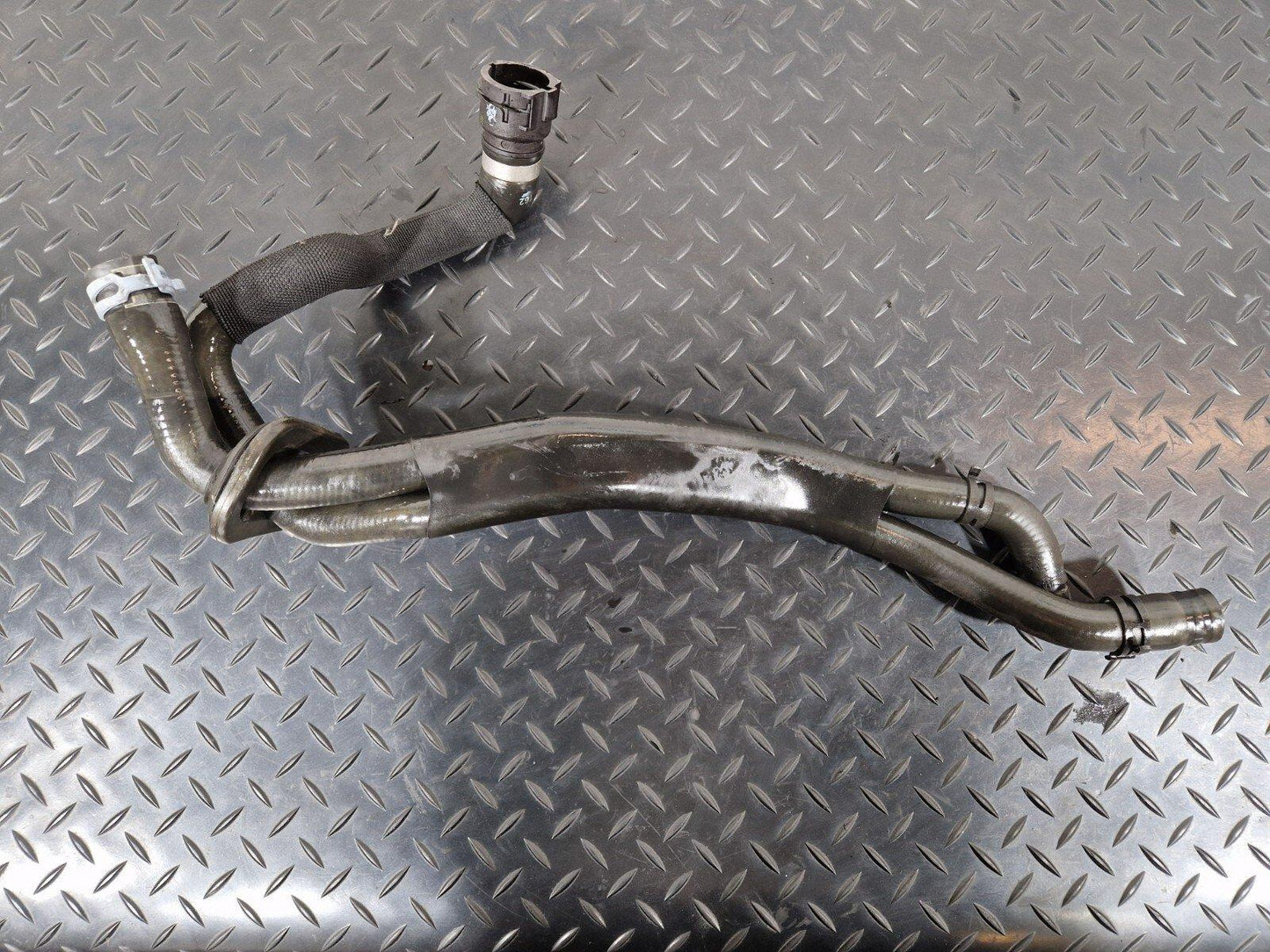 10-18 AUDI A7 4G S-LINE  ENGINE WATER COOLANT HOSE PIPE 8K0819345F 4G0122293B