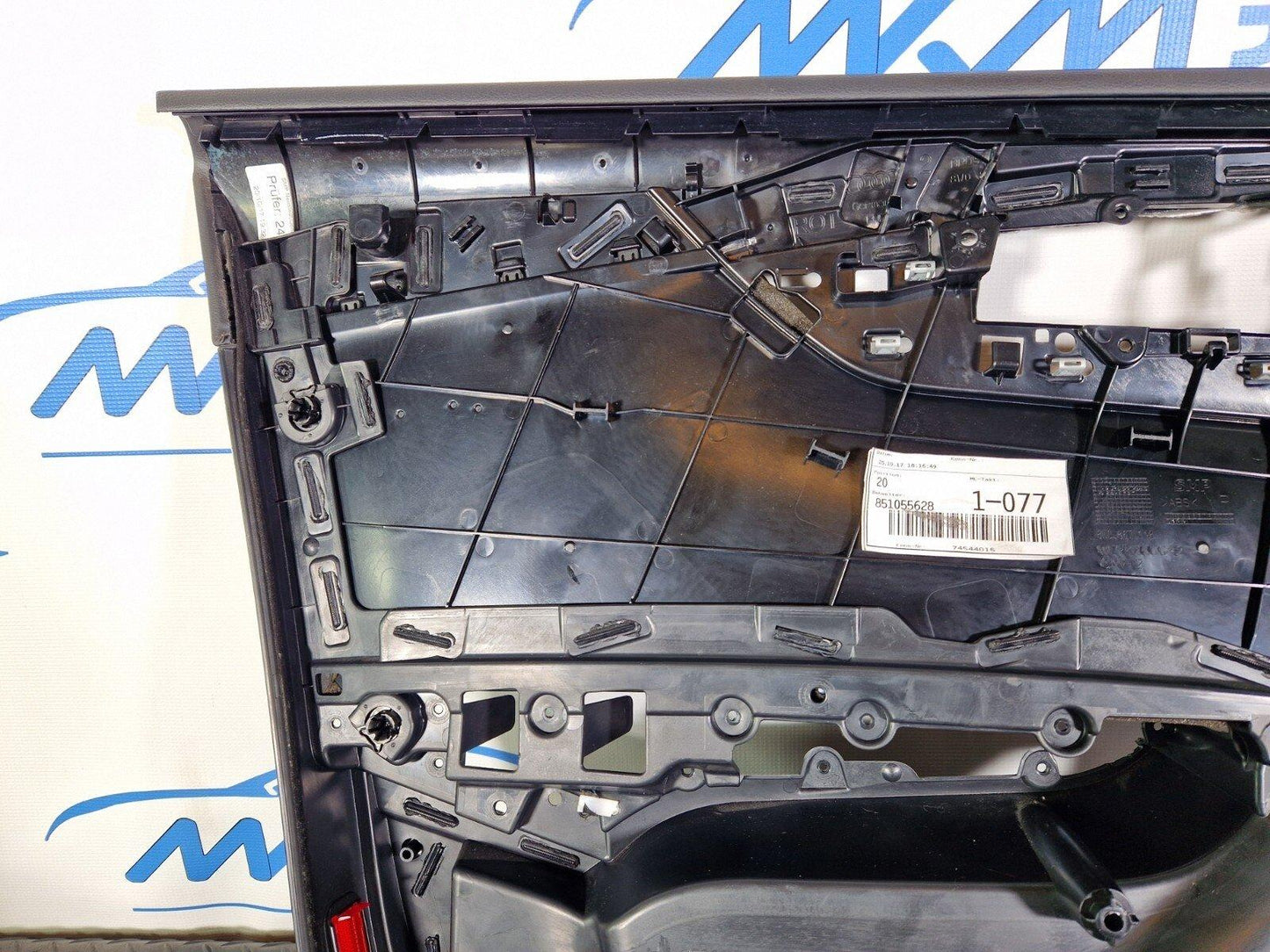 16-19 AUDI A4 B9 OEM FRONT RIGHT INTERIOR DOOR PANEL/CARD 8W0867134