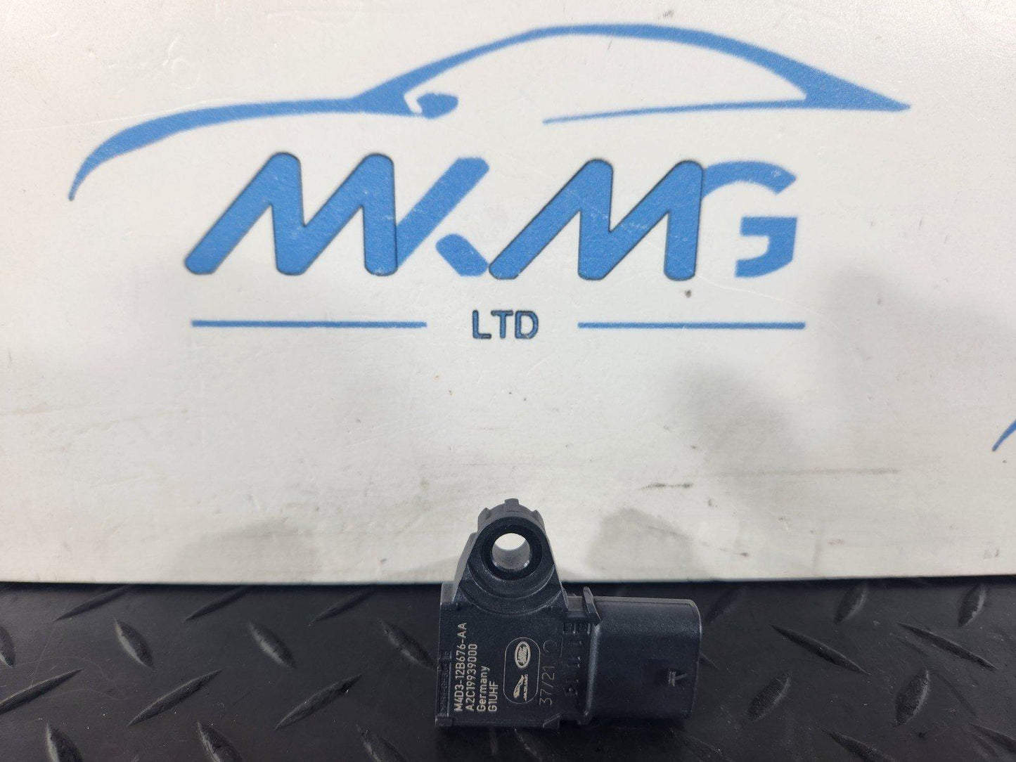 19-ON RANGE ROVER EVOQUE L551 AIR TEMPERATURE SENSOR M4D312B676AA