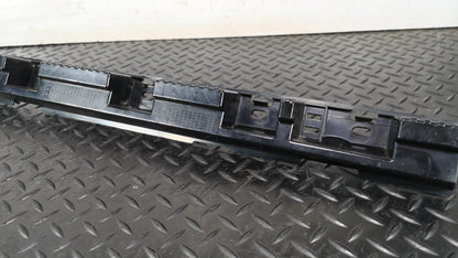 GENUINE BMW X1 XDRIVE E84 DRIVER SIDE RIGHT SKIRT MOUNTING BRACKET 2991494