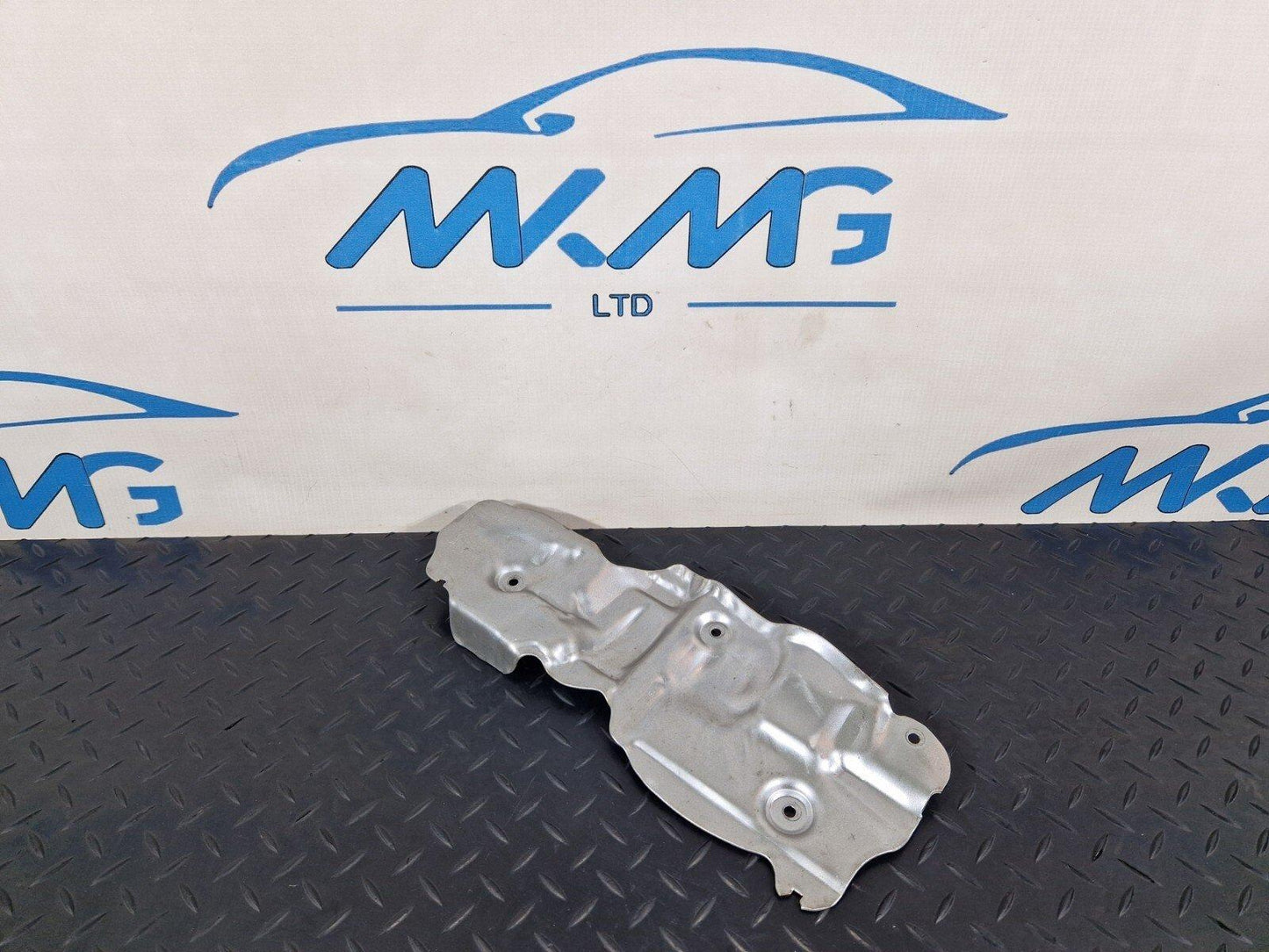 19-ON MERCEDES BENZ B CLASS W247  HEAT SHIELD  COVER PLATE EK70022796