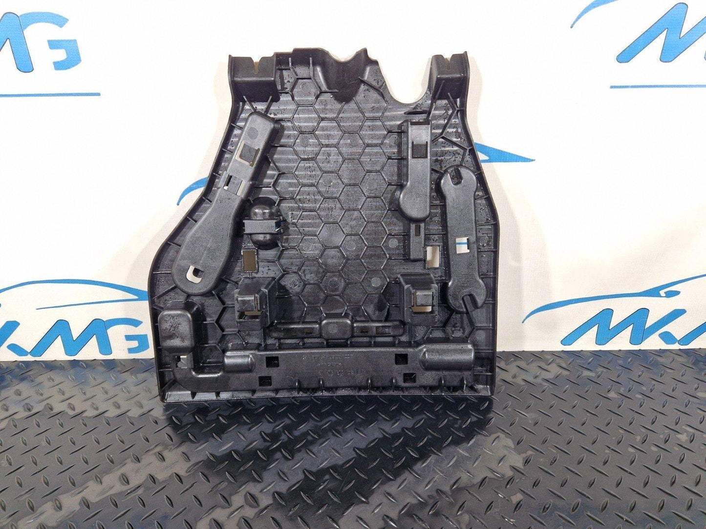 18-ON MERCEDES BENZ SPRINTER W907 2.2 CDI OEM STORAGE COMPARTMENT A9075460900