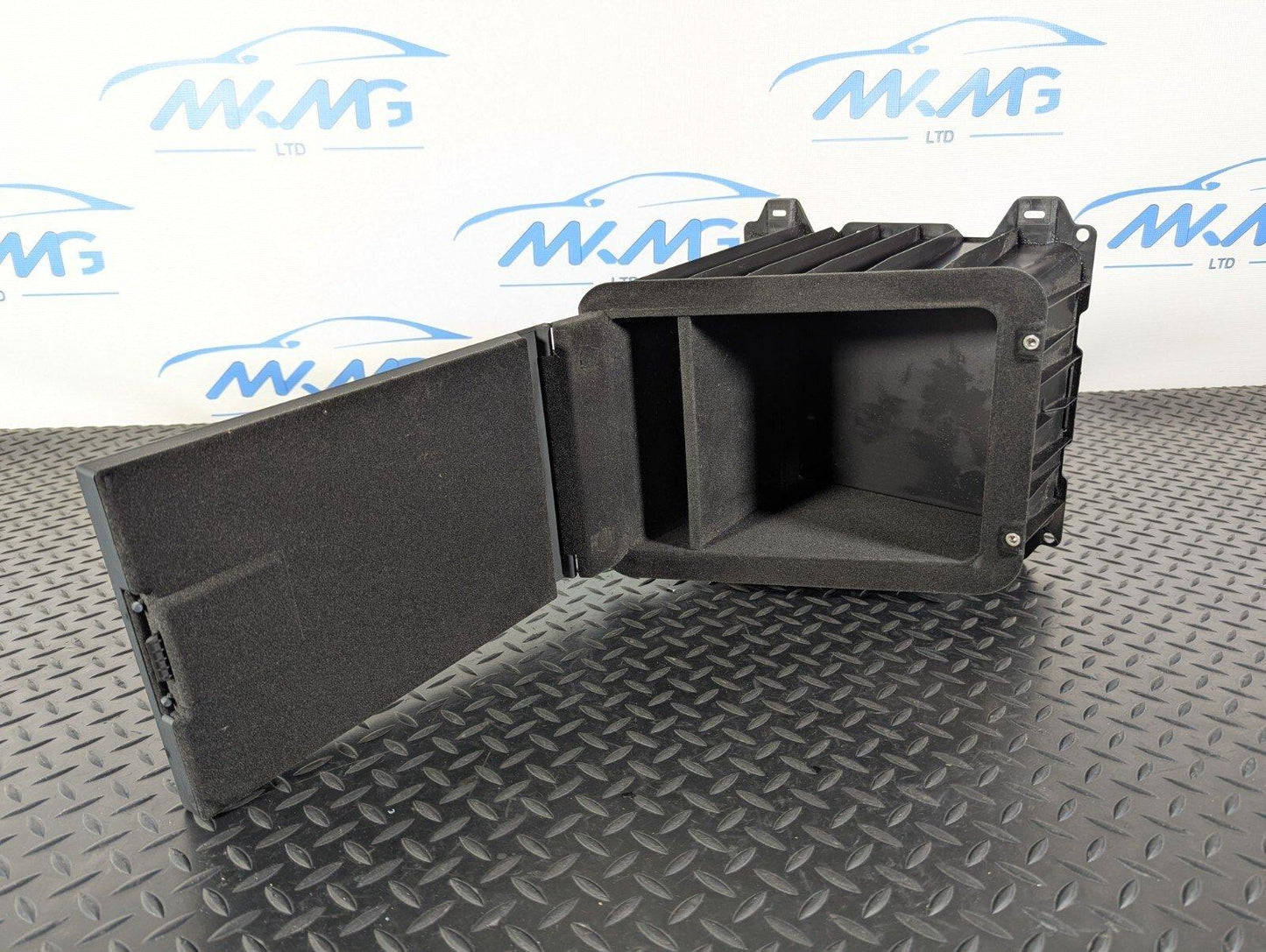 10-17 AUDI A8 4H REAR BOOT STORAGE BOX 4H0885205
