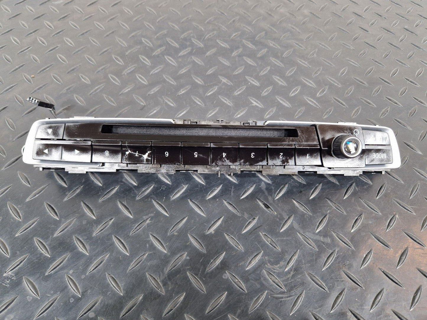 12-18 BMW 3 SERIES F30 F31 CD RADIO PLAYER CONTROL SWITCH UNIT PANEL 6814187