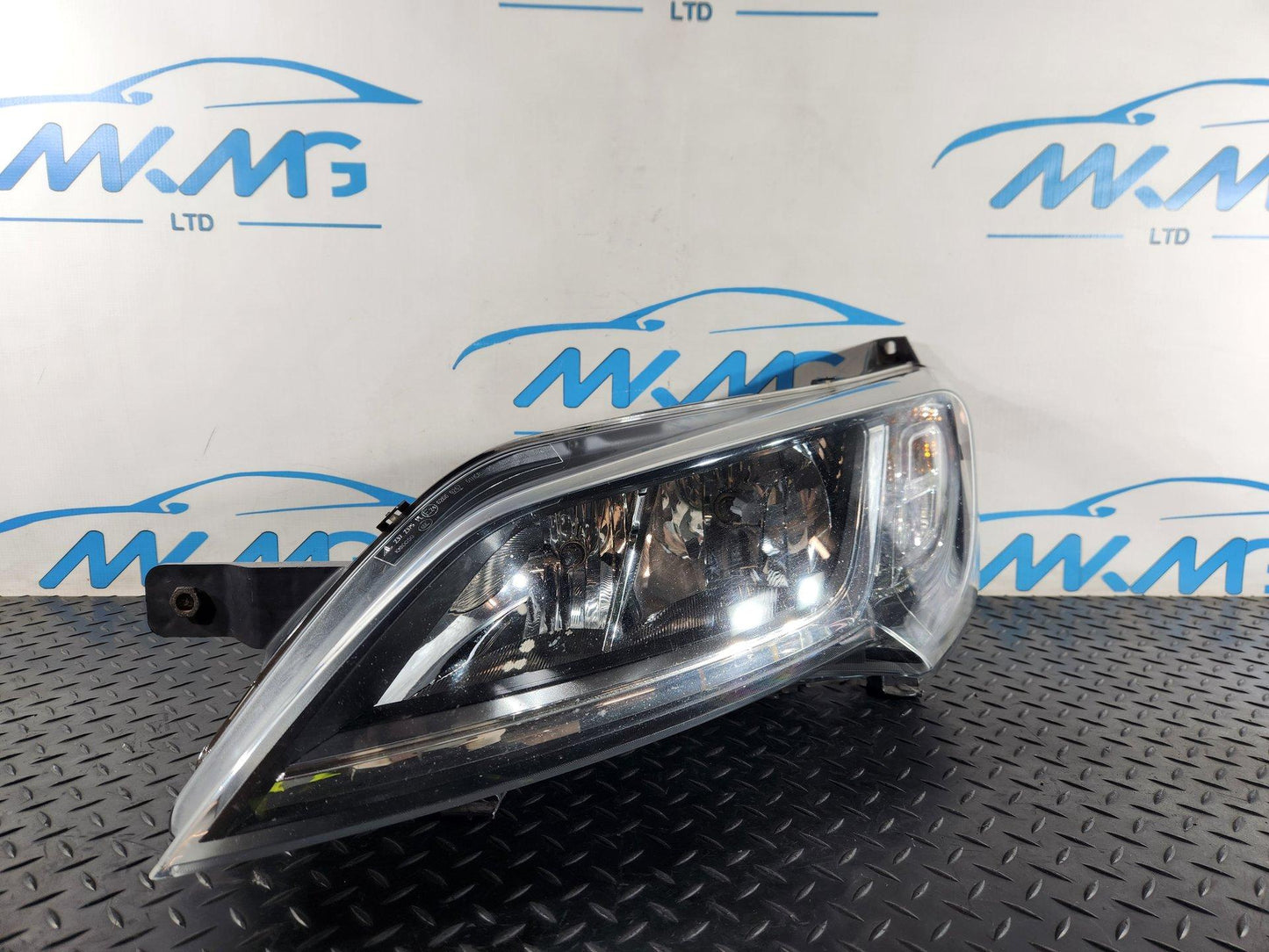 Peugeot Boxer MK3 Cargo Van Left Passenger Side Headlight Genuine 1375103080