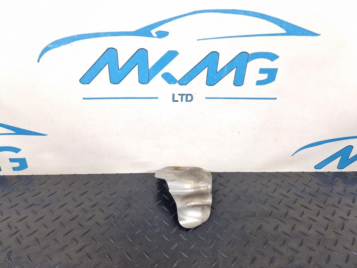 14-21 MERCEDES BENZ C220 W205 FUEL FILLER NECK BRACKET PROTECT SHEET A2054750046