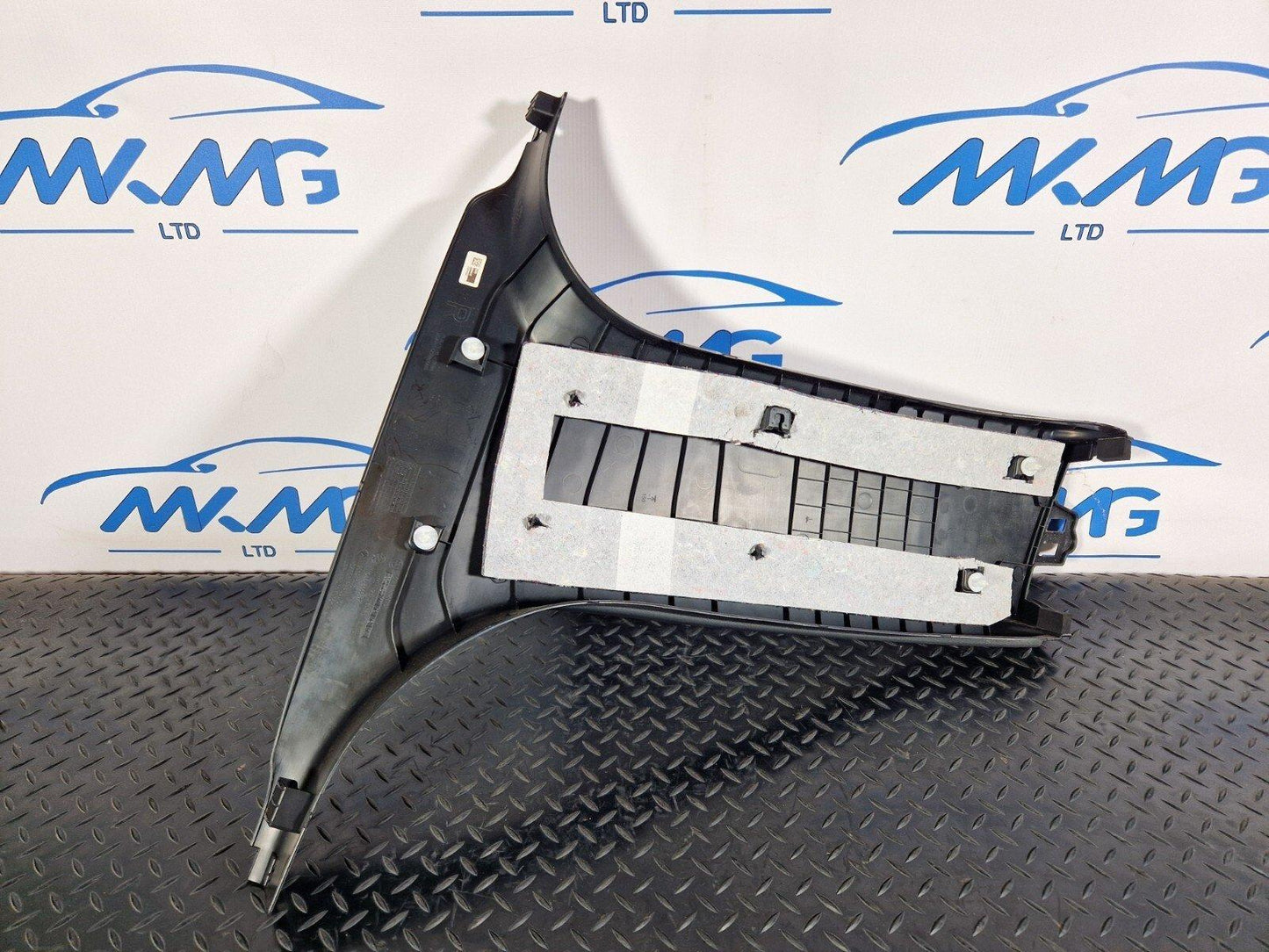 BMW 2 SERIES GRAN COUPE F44 COLUMN BOTTOM COVER DRIVER SIDE BPILLAR TRIM 7475576
