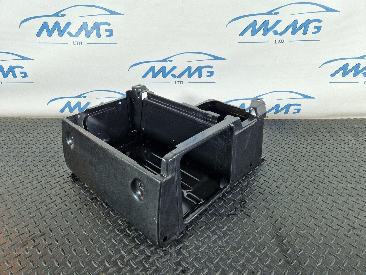 14-23 MERCEDES BENZ VITO W447 OEM RIGHT SEAT BASE CONSOLE A4479104800