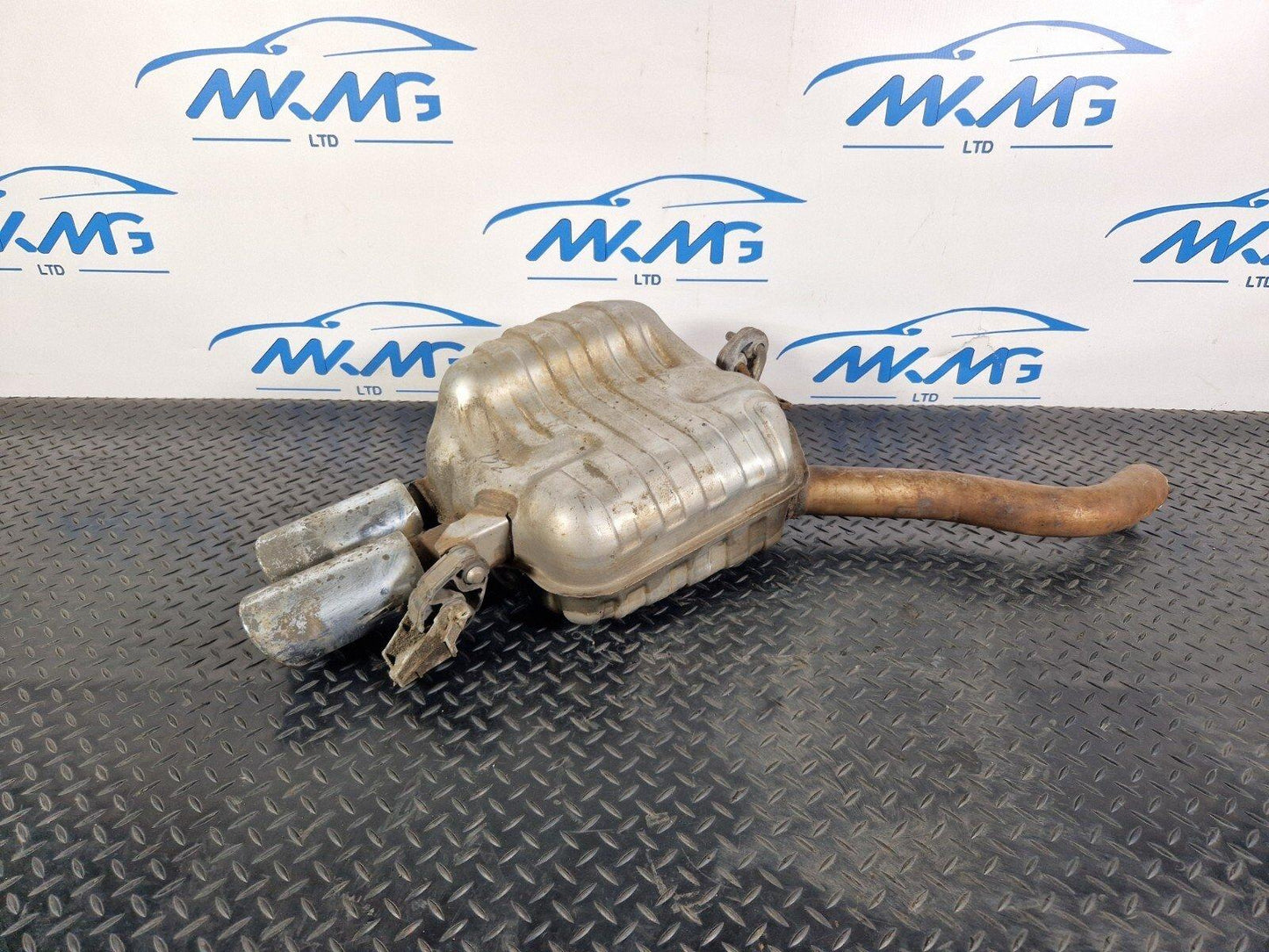 16-19 AUDI A4 B9 REAR EXHAUST BOX 8W0253611D