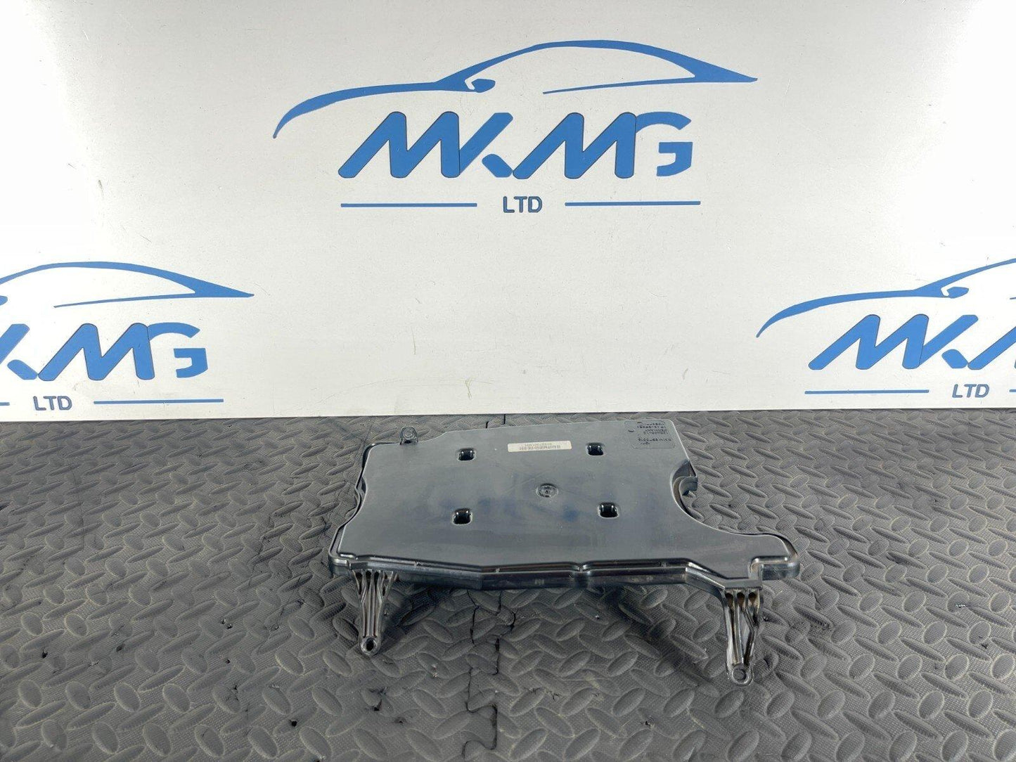 16-22 BMW X1 F48 2.0d B47 GENUINE DIESEL ENGINE AIR DUCT RESONATOR 8570016