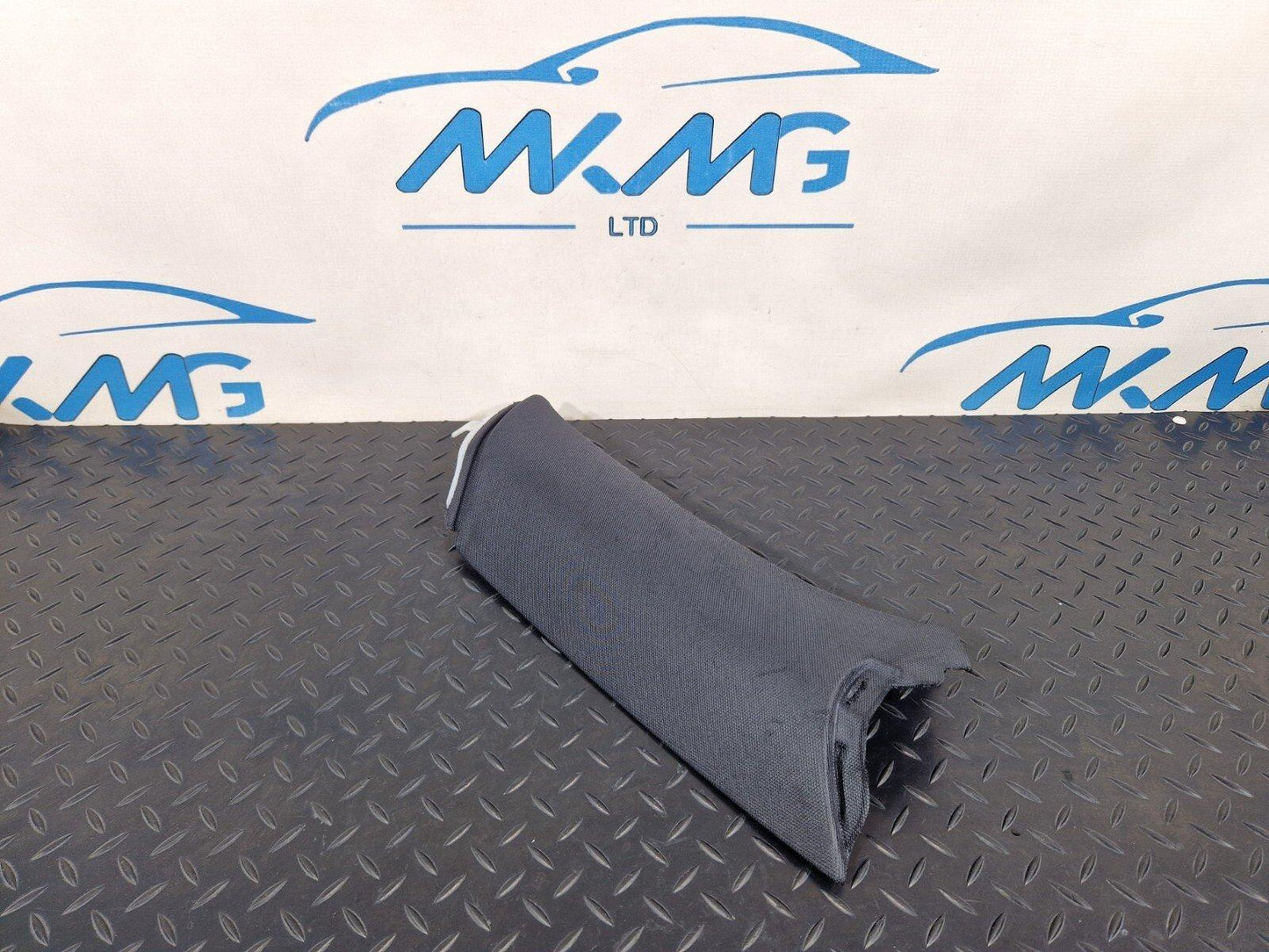 16-19 AUDI A4 AVANT B9 S-LINE GENUINE LEFT REAR C PILLAR TRIM 8W9867287A