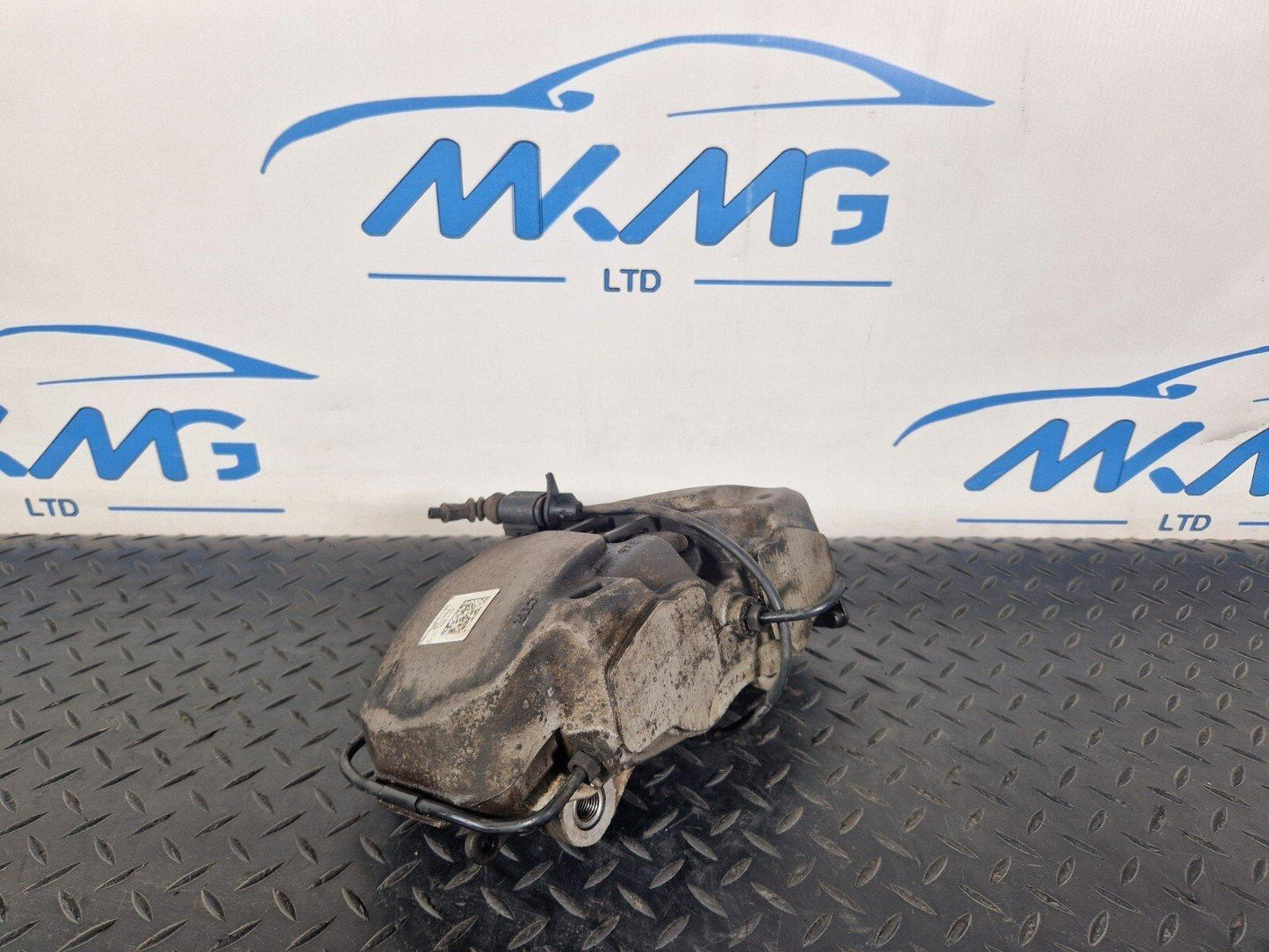16-23 AUDI A5 F5 SPORTBACK S-LINE PASSENGER SIDE FRONT BRAKE CALIPER 8W05CA