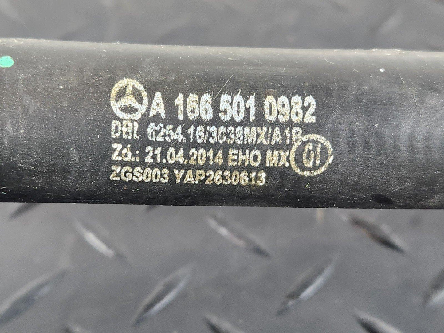 16-19 MERCEDES BENZ GLE W166 GENUINE PIPE HOSE A1665010982