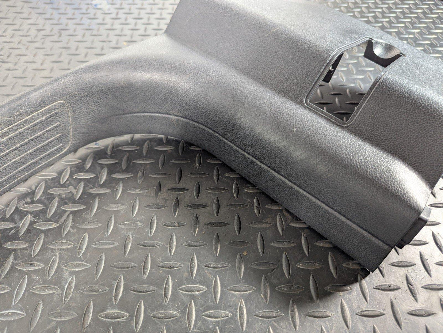 11-19 MERCEDES BENZ ML W166 CLASS RIGHT FRONT SILL TRIM COVER A1666801835