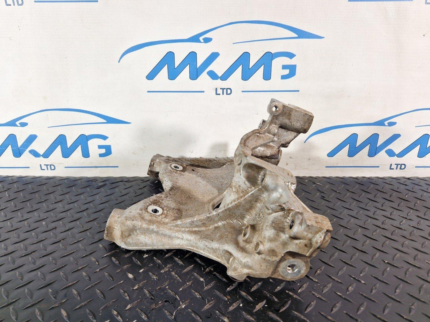16-19 AUDI A4 B9 GENUINE FRONT LEFT SIDE N/S SUBFRAME BRACKET MOUNT 8W0399295E