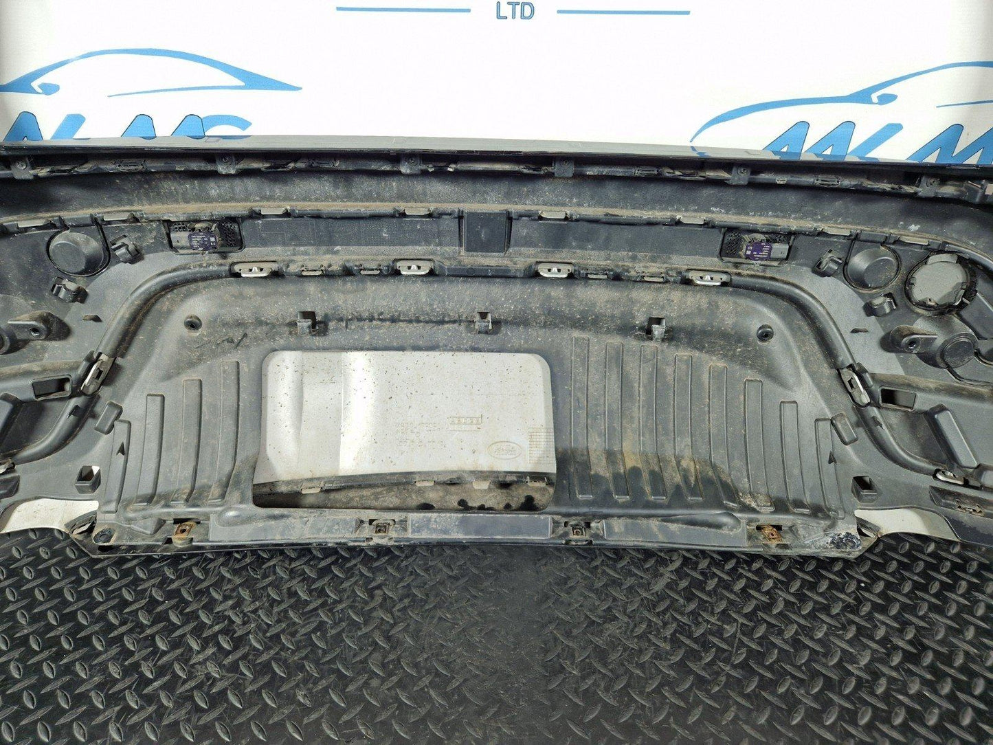 19-ON RANGE ROVER EVOQUE L551 GENUINE COMPLETE REAR BUMPER SANTORINI BLACK 820