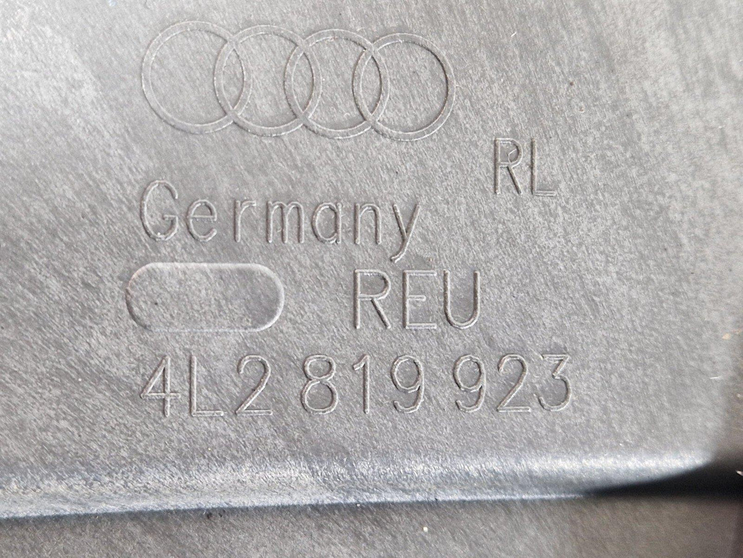 10-15 AUDI Q7 4L GENUINE OEM DASHBOARD TOP COVER PANEL TRIM 4L2819923