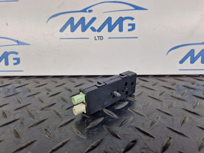 20-ON BMW 1 2 SERIES M-SPORT GENUINE F44 F40 ANTENA AMPLIFIER 8795943