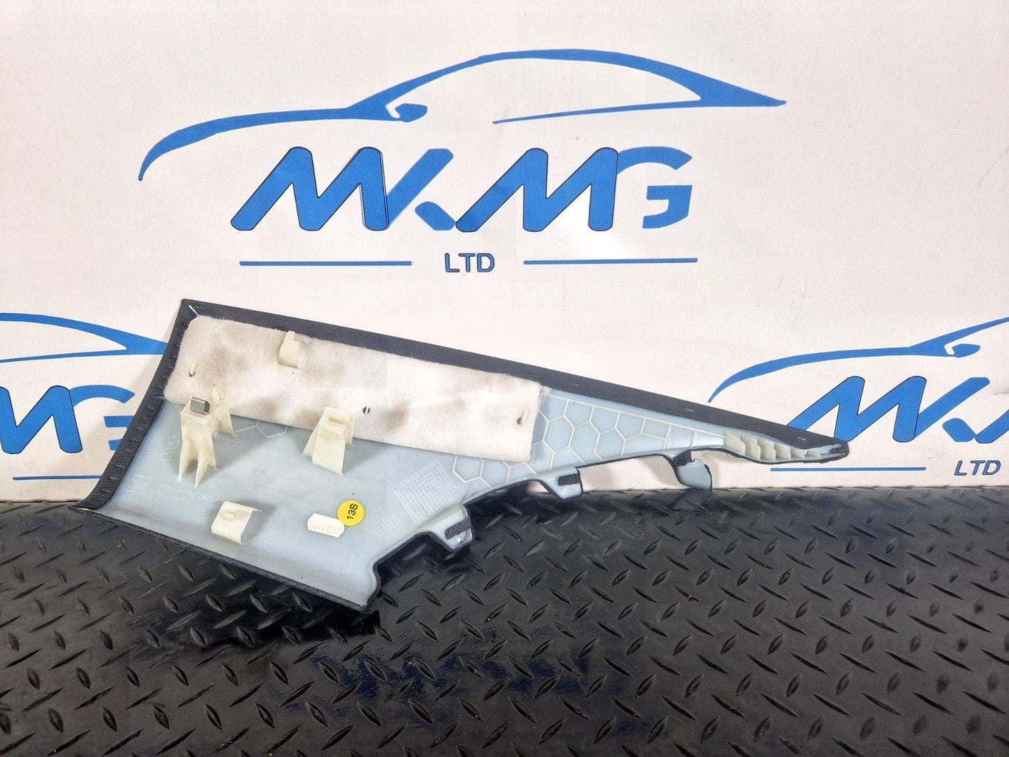16-19 AUDI A4 B9 S-LINE SALOON GENUINE REAR LEFT N/S C-PILLAR TRIM 8W5867245