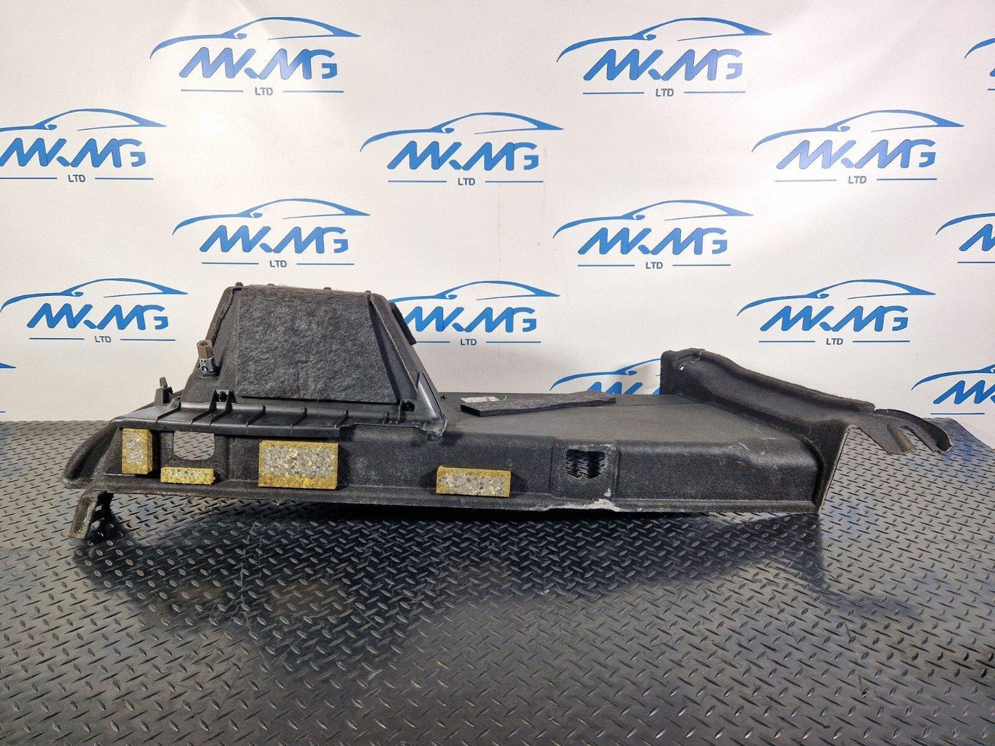 12-18 AUDI A6 C7 REAR RIGHT SIDE BOOT PANEL COVER 4G5863888D 4G5863992D