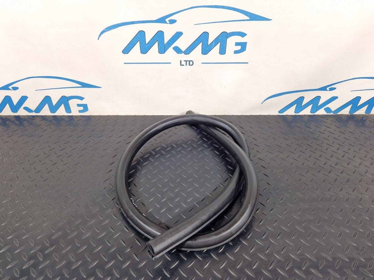 10-18 AUDI A7 4G S-LINE GENUINE FRONT LEFT NSF RUBBER WEATHER SEAL 4G8831707A