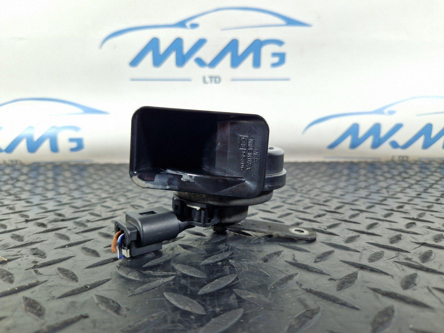 11-19 MERCEDES BENZ ML W166 GENUINE HIGH TONE HORN SIGNAL HORN A0065427720