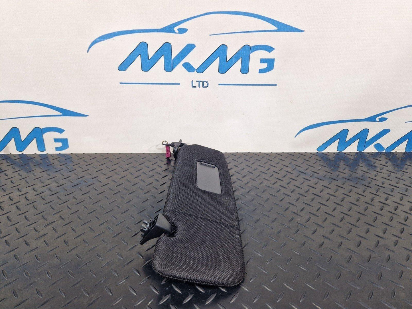11-18 BMW 6 SERIES F06 SUNVISOR MIRROR TRIM PANEL RIGHT O/S ANTHRACITE 8051634