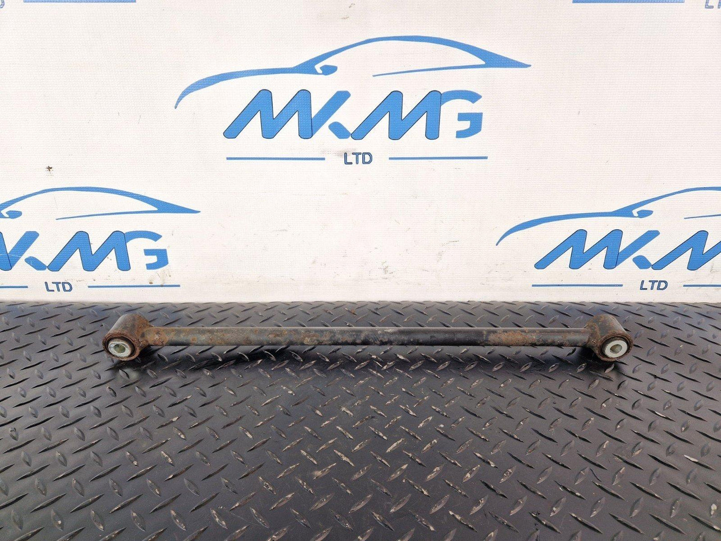 11-19 MERCEDES BENZ ML W166 REAR LEFT & RIGHT CONTROL ARM