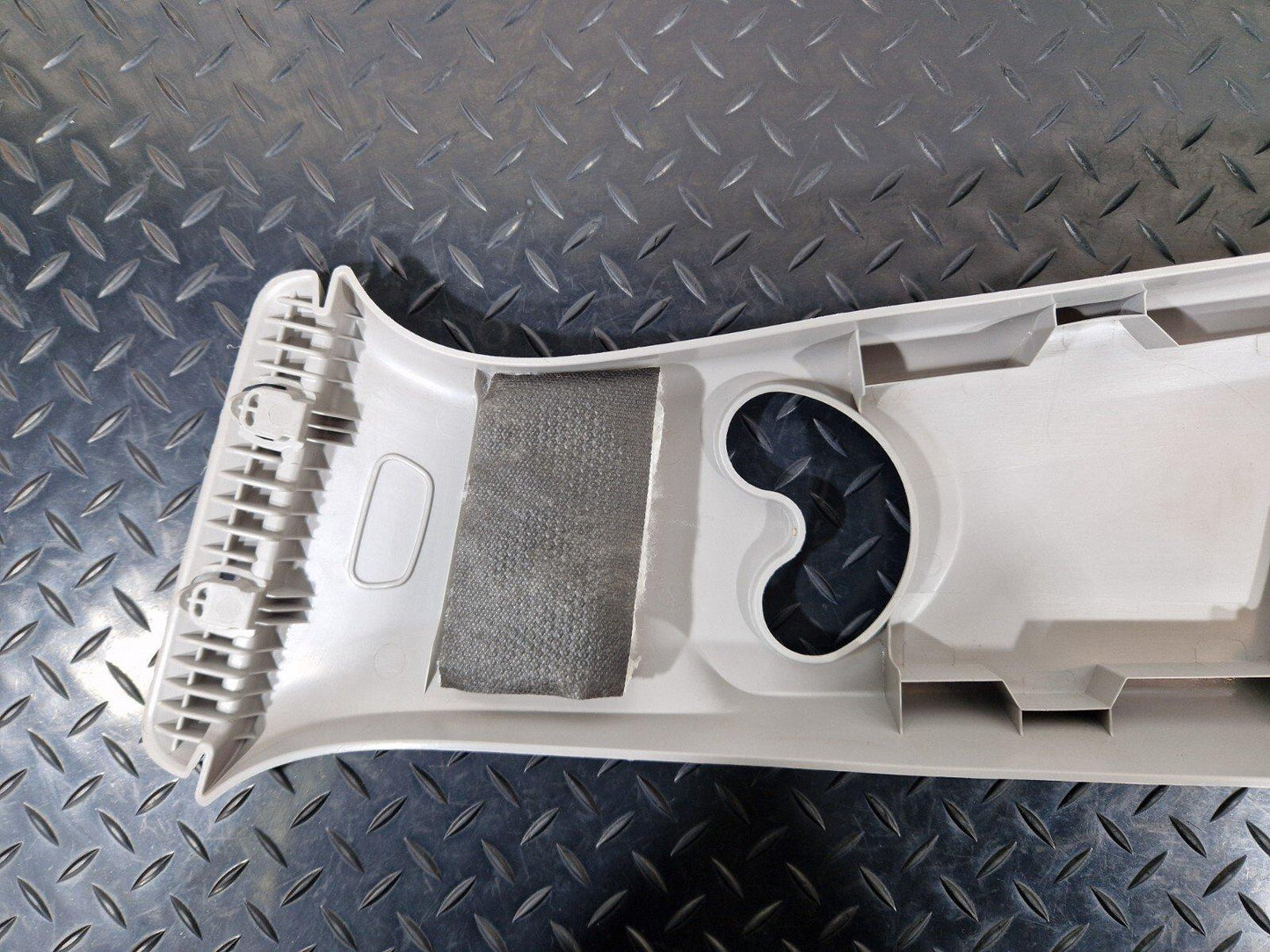 BMW 2 SERIES GRAN TOURER F45 F46 FRONT RIGHT SIDE B PILLAR TRIM 7329588