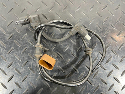 MERCEDES BENZ C-CLASS C300h W205 FRONT LEFT SHOCK WIRING HARNESS A2055403706