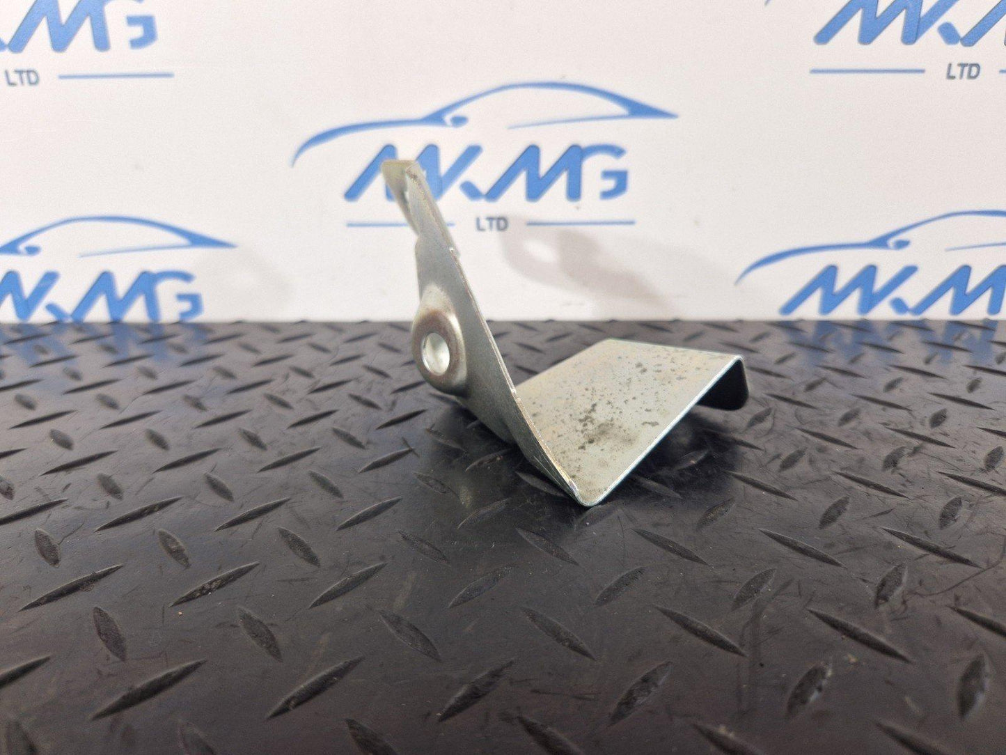 19-ON RANGE ROVER EVOQUE L551 OEM LEFT FRONT BUMPER MOUNT BRACKET K8D217B919AB