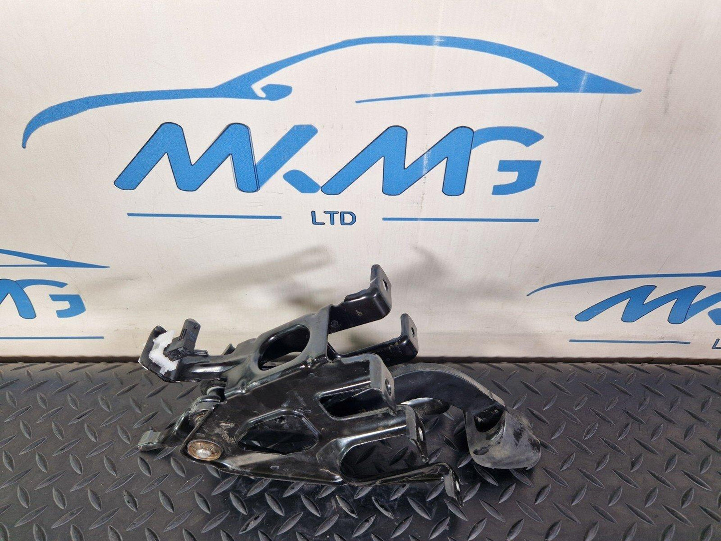 18-ON MERCEDES BENZ SPRINTER W907 BRAKE PEDAL ASSEMBLY A9102900000