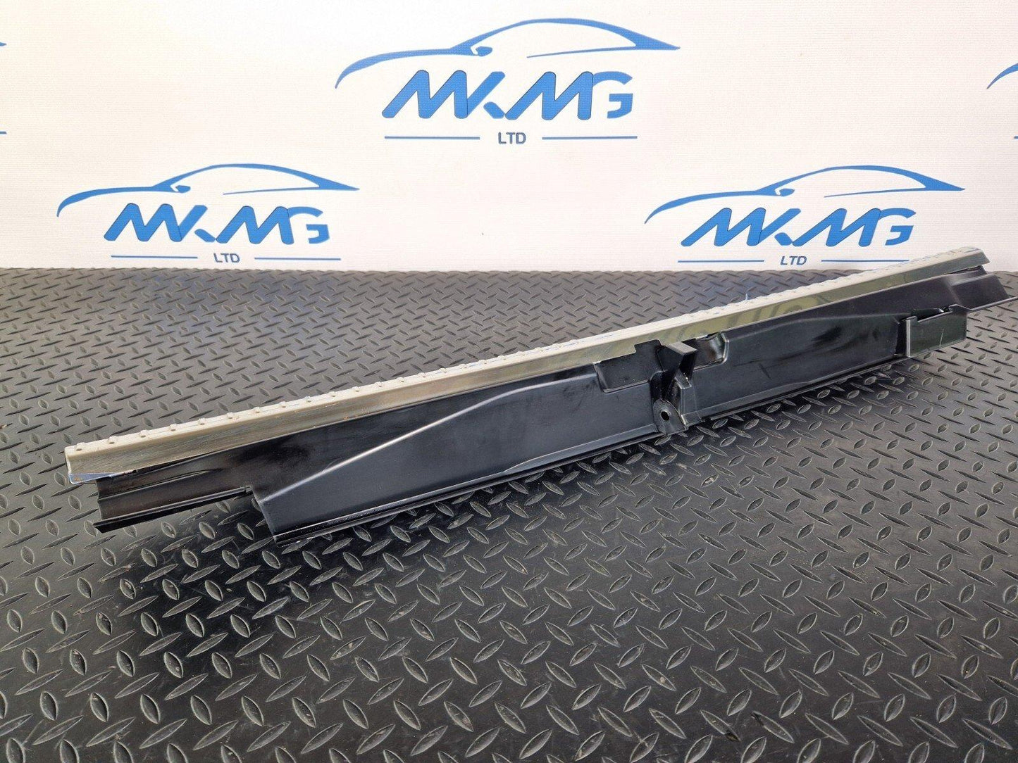 14-21 MERCEDES BENZ C200d W205 TAILGATE BOOT LID TRIM COVER A2056902501