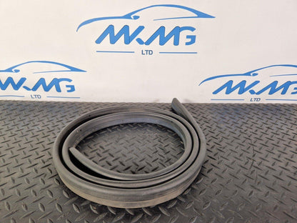 11-19 MERCEDES BENZ ML W166 GENUINE ENGINE BONNET HOOD GASKET SEAL