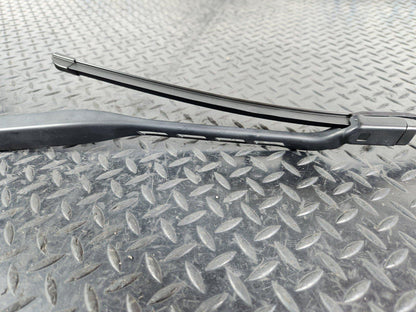 11-19 MERCEDES BENZ ML W166 GENUINE FRONT RIGHT O/S WINDOW WIPER ARM A1668201040