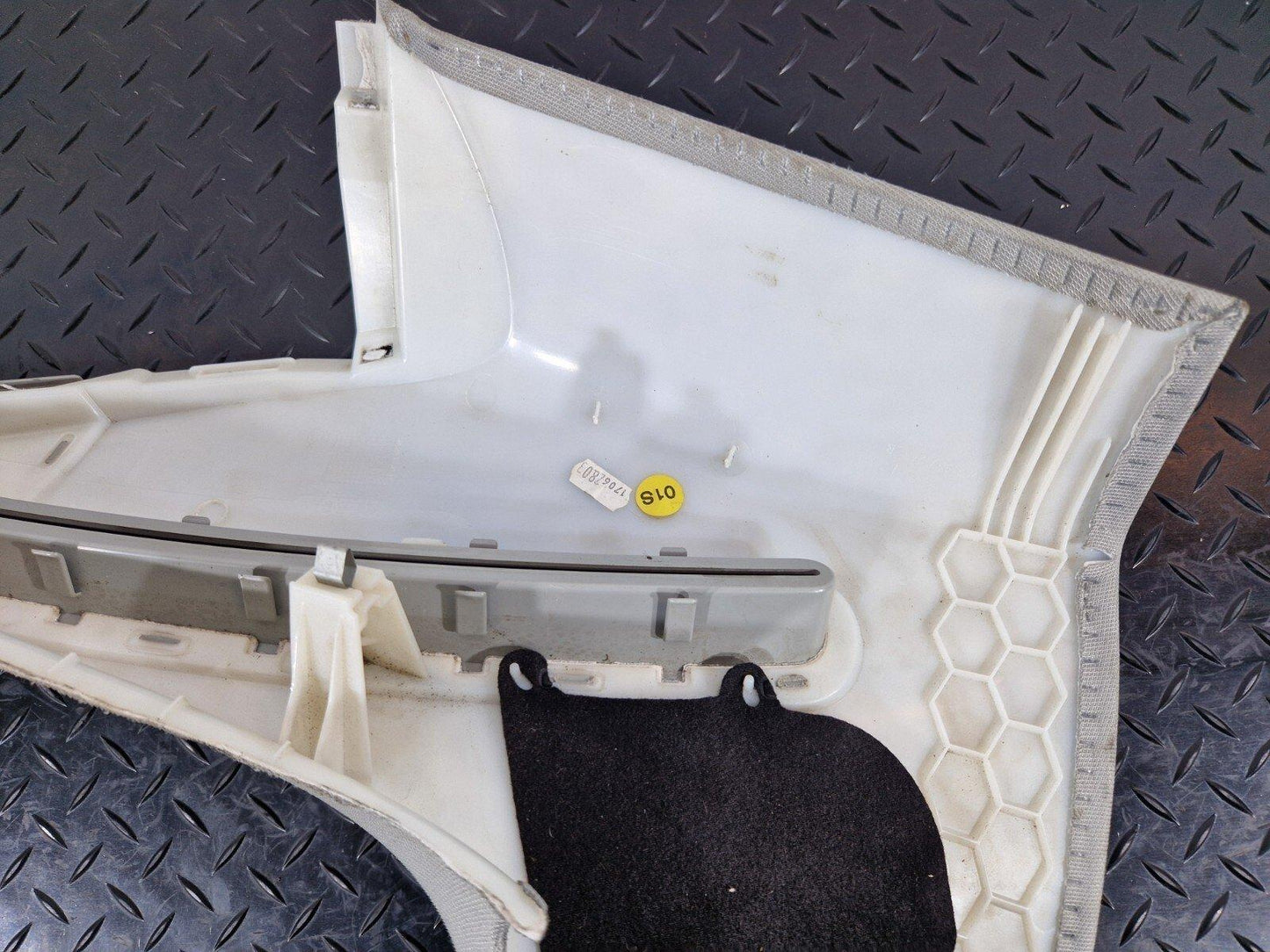 16-19 AUDI A4 B9 AVANT GENUINE REAR LEFT SIDE D-PILLAR TRIM COVER 8W9867245