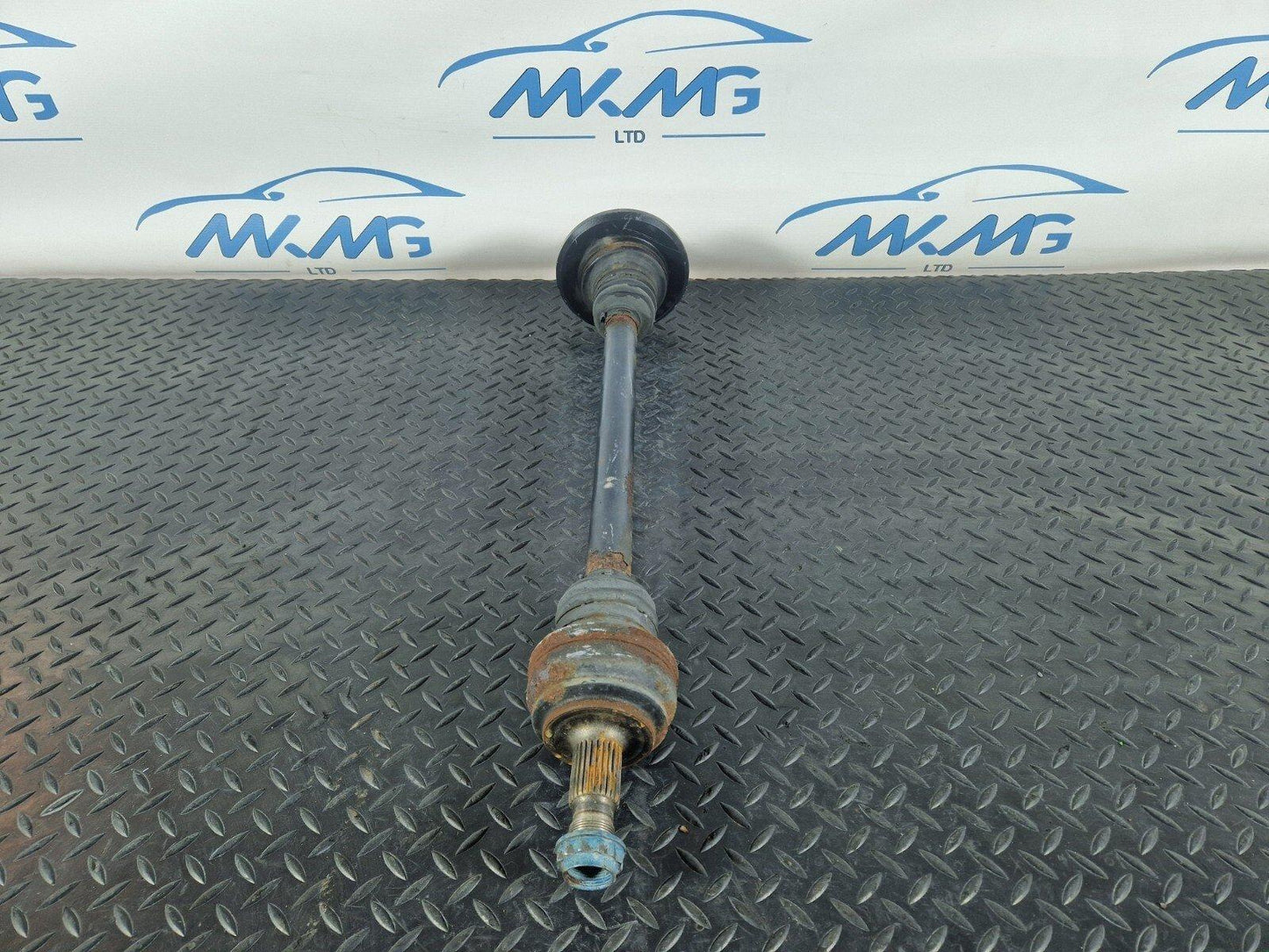 14-21 MERCEDES BENZ C200d W205 OEM REAR DRIVESHAFT FITS LEFT & RIGHT A2203570191