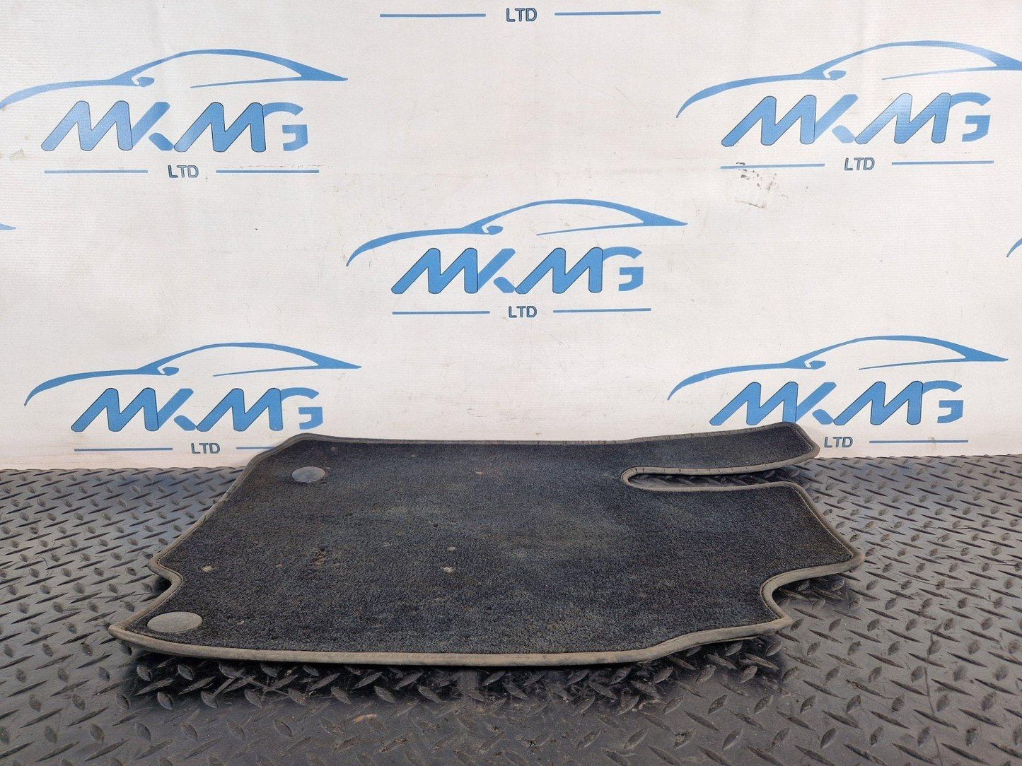 16-19 MERCEDES BENZ ML W166 AMG GENUINE FLOOT MAT SET x4 A1666800648 A1666840803