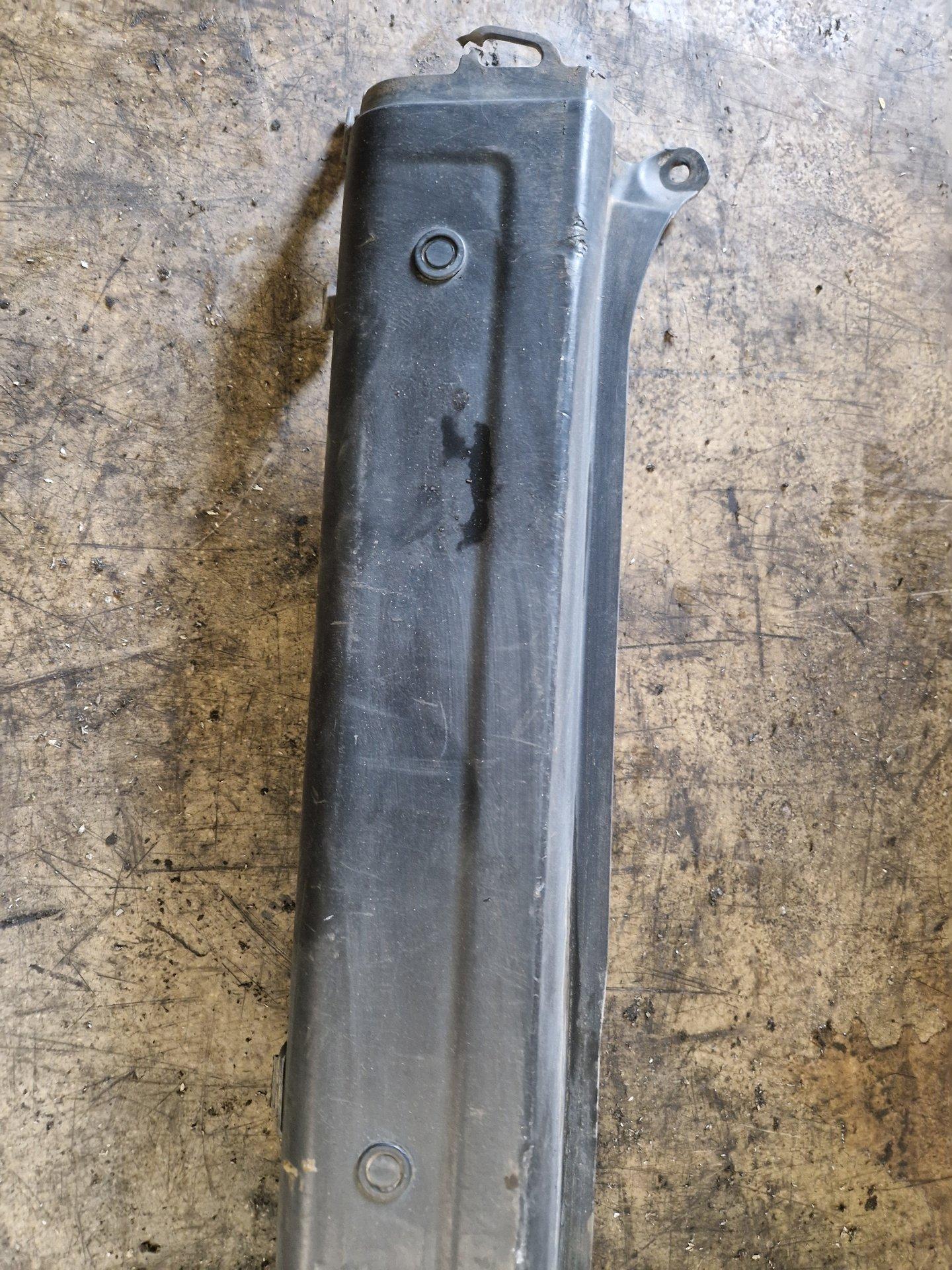 Renault Master MK3 Ph1 X62 Cargo Van Genuine Rear Bumper Centre Trim 850220011R