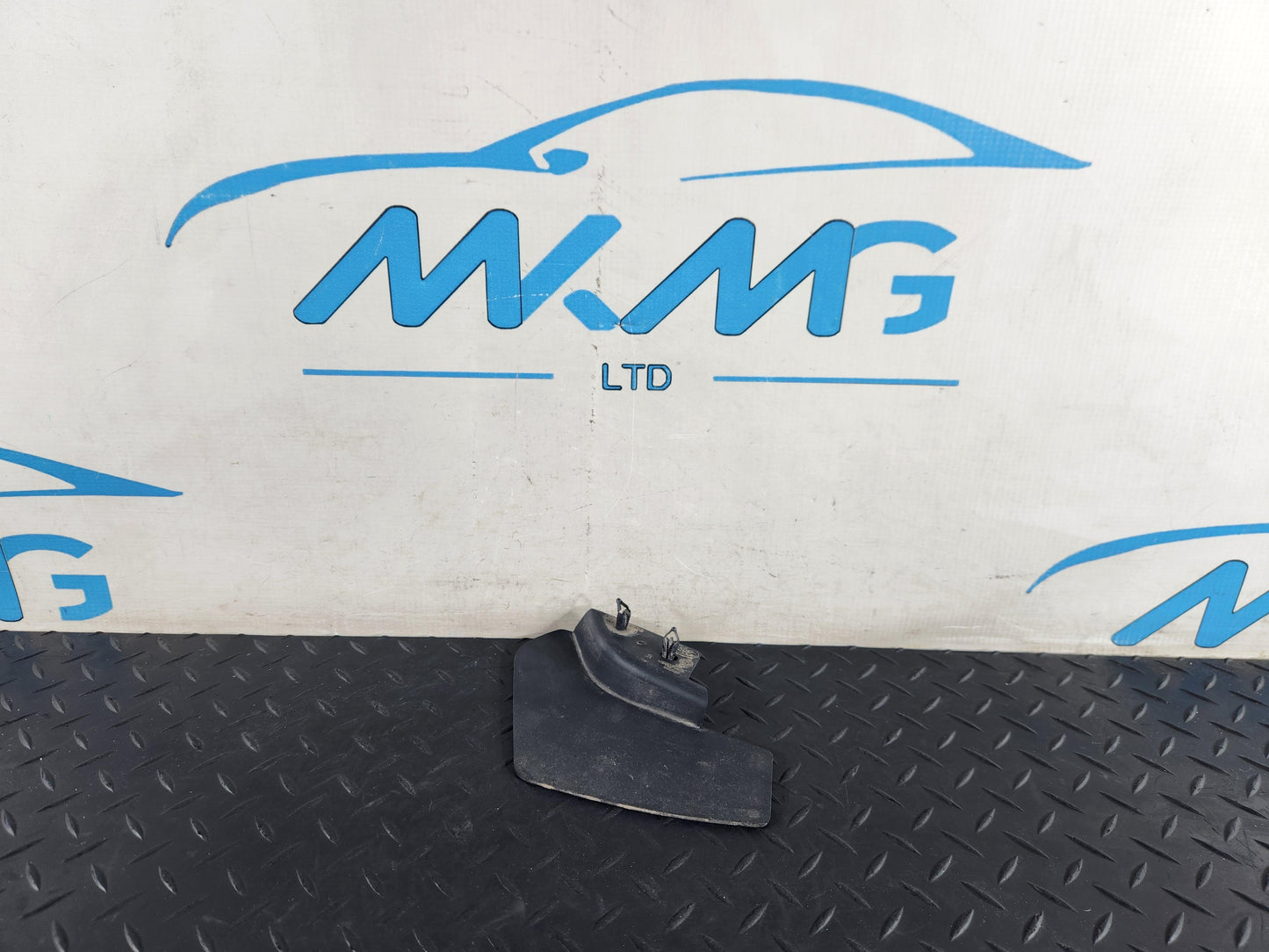 Land Rover Range Rover Evoque L551 SUV Right Side Mud Flap Guard K8D2-280E12-AD