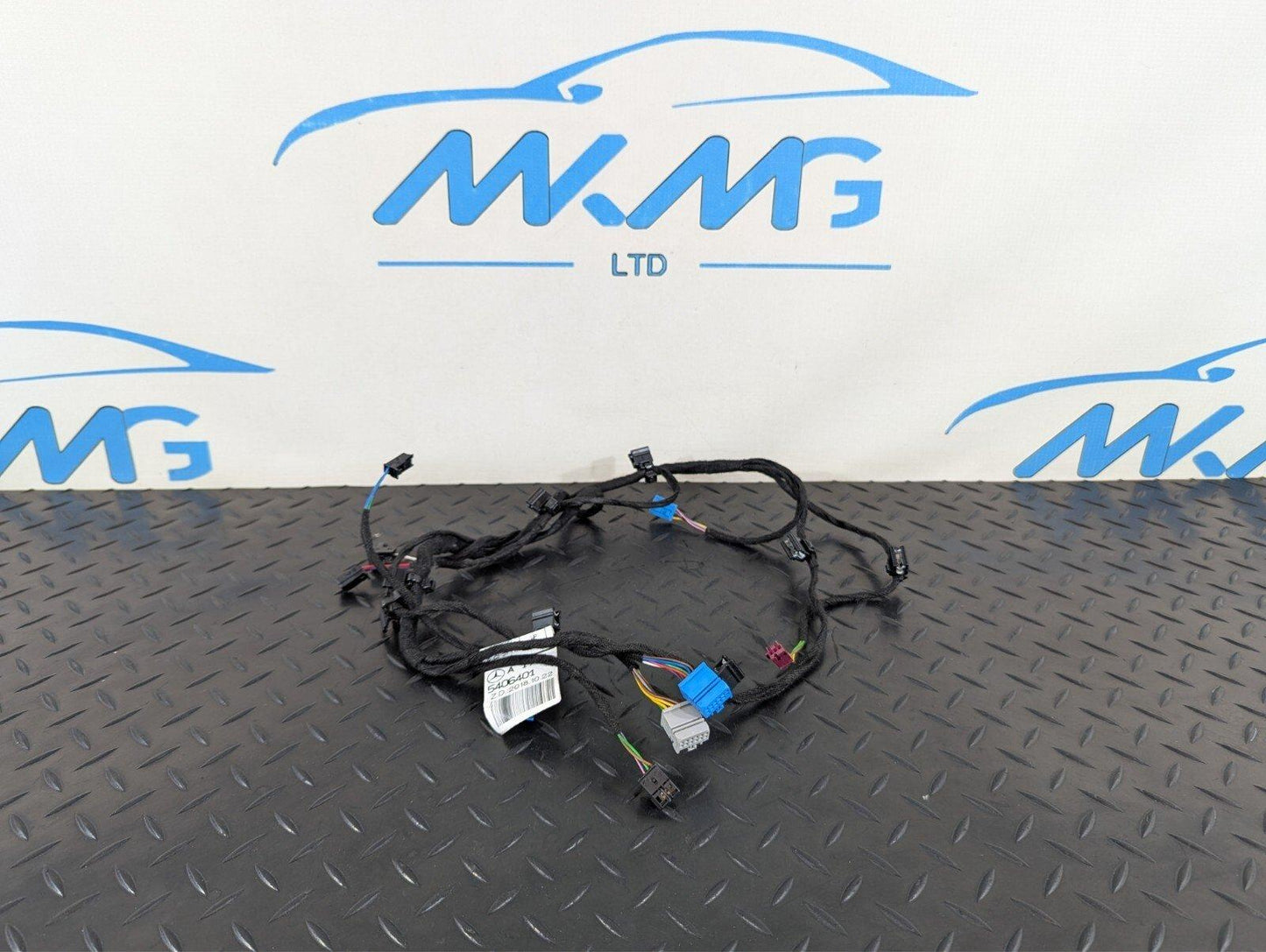 18-ON MERCEDES BENZ A CLASS W177 FRONT RIGHT O/S DOOR WIRING LOOM A1775406401